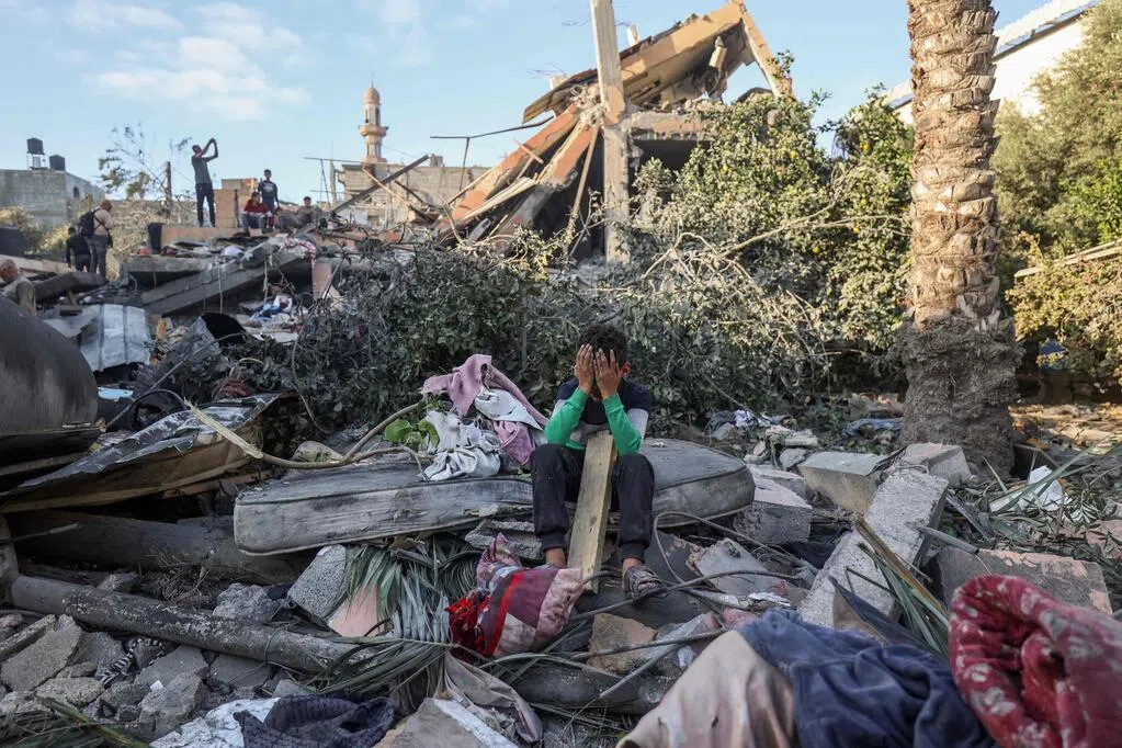 Israel continues to bomb Gaza after ceasefire was restored UN condemns the move.