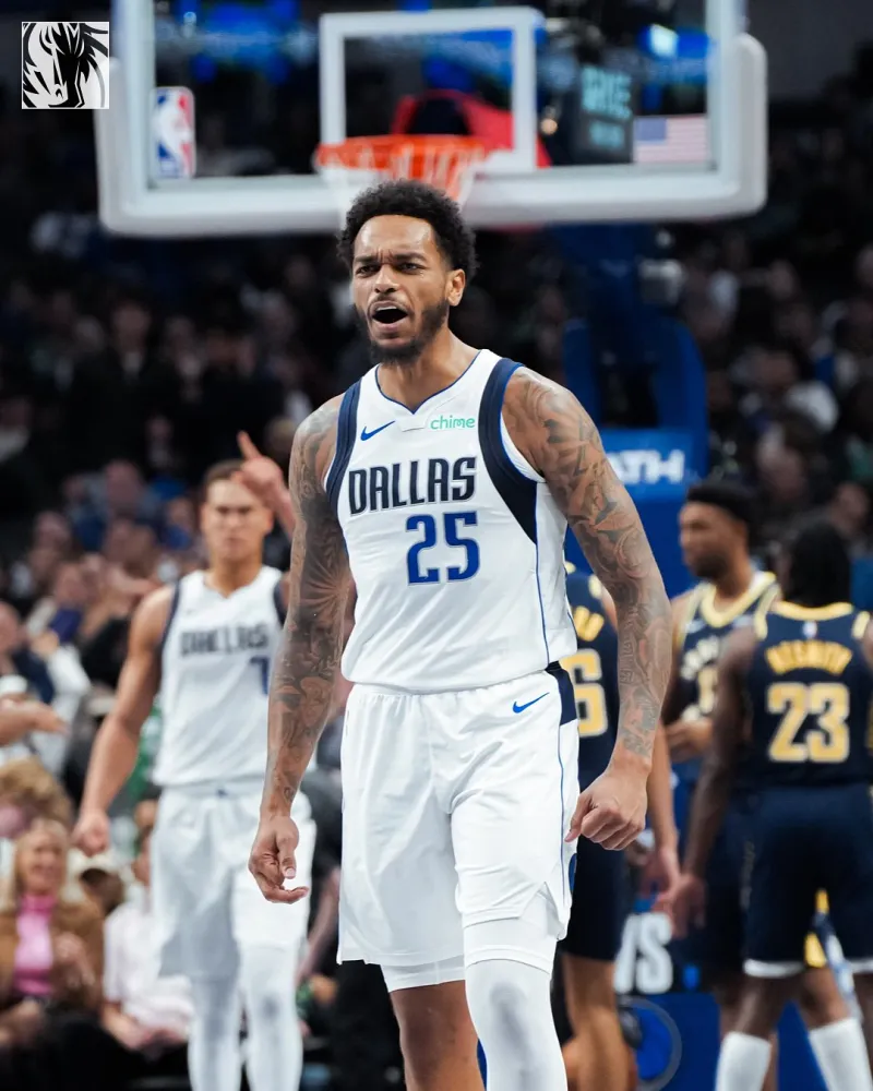 The Mavericks narrowly won at home! They posted several photos from the game, ending their home series with a victory.