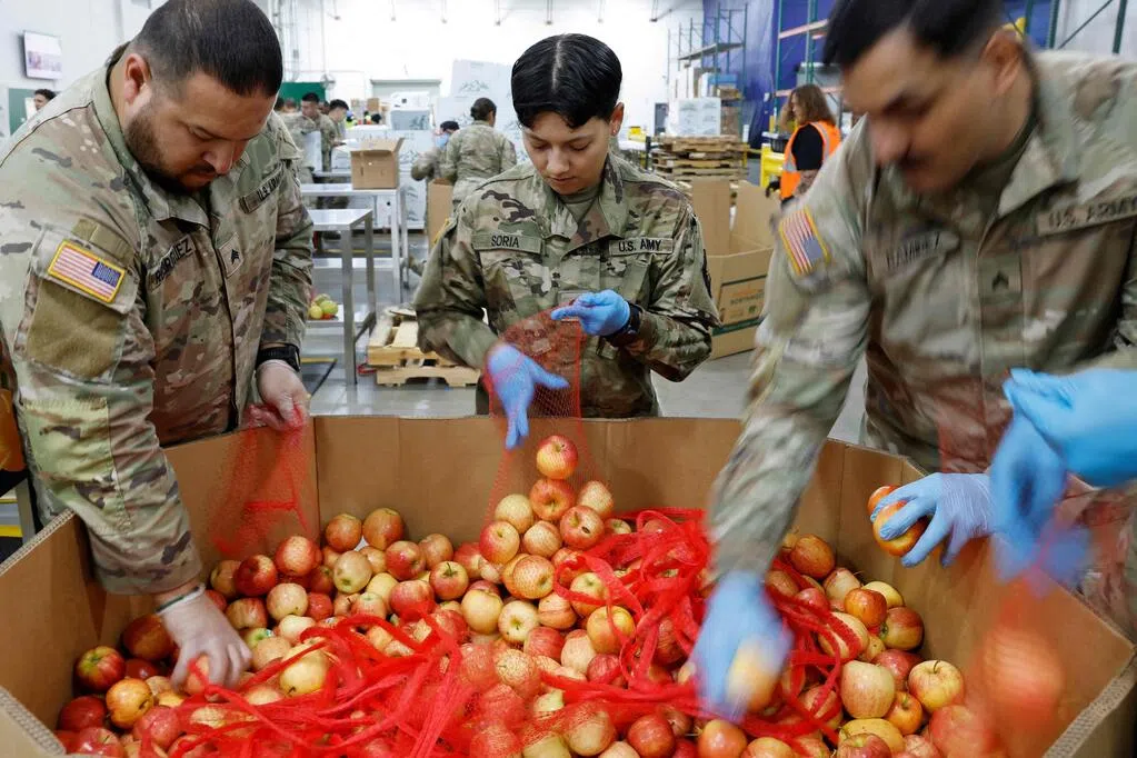 Government shutdown deadlocked Trump calls for abolition of lengthy debates.