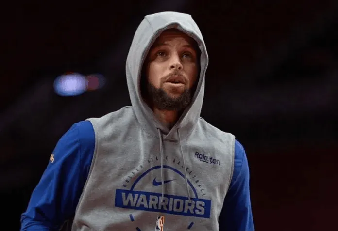 ESPN predicts the Warriors have a 69.9% chance of winning tomorrow's Pacers vs. Warriors game.