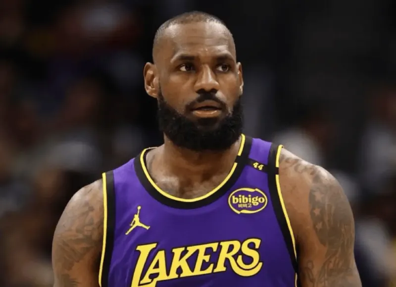 Barkley: James is just getting old the so-called sciatica is just a marketing gimmick.