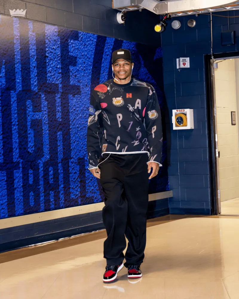 Arrival in Denver! Sacramento Kings' official media posted photos of the players entering the arena: Russell Westbrook returns to Denver!