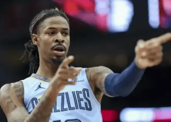 Morant contributed a double-double! He played 35 minutes, scoring 18 points, grabbing 5 rebounds, dishing out 10 assists, and recording 1 steal.