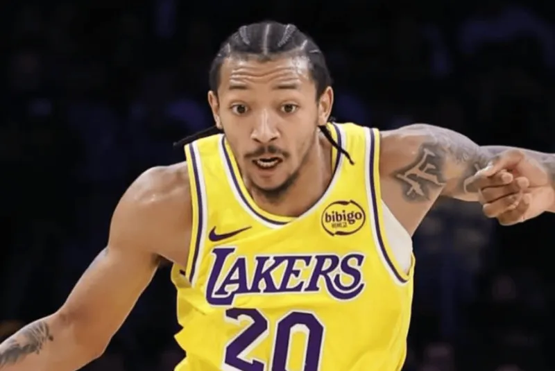 A surprise weapon emerges! The Lakers defeat the Trail Blazers on the road, extending their winning streak to four games.