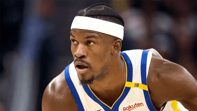 Butler is currently warming up, and the Warriors have not yet decided whether he will be able to play.