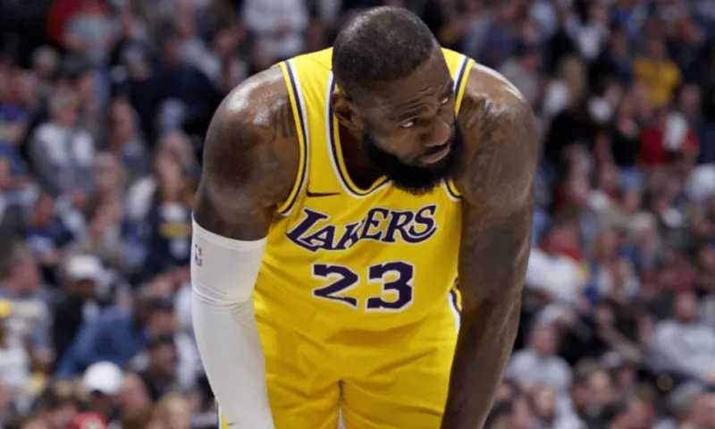 Markieff Morris: With James back, he should be the Lakers' third option on the court.