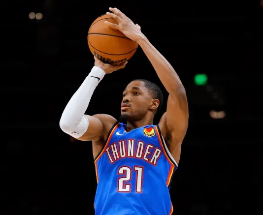 Offensive and defensive dominance! The Thunder outscored the Trail Blazers 41-21 in the first quarter, boasting a commanding 55% to 24% field goal percentage advantage.