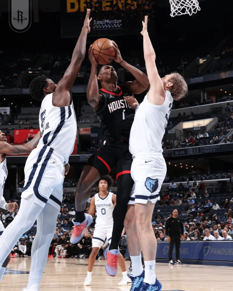 The Rockets defeated the Grizzlies, extending their winning streak to five games, ranking second in the league in terms of winning streak, only behind the Thunder.