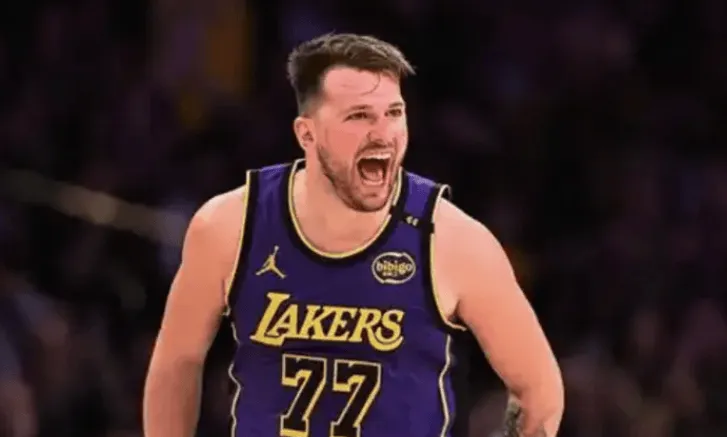 7 wins and 2 losses! The Lakers have already used 7 different starting lineups this season, and LeBron James hasn't played a single game.