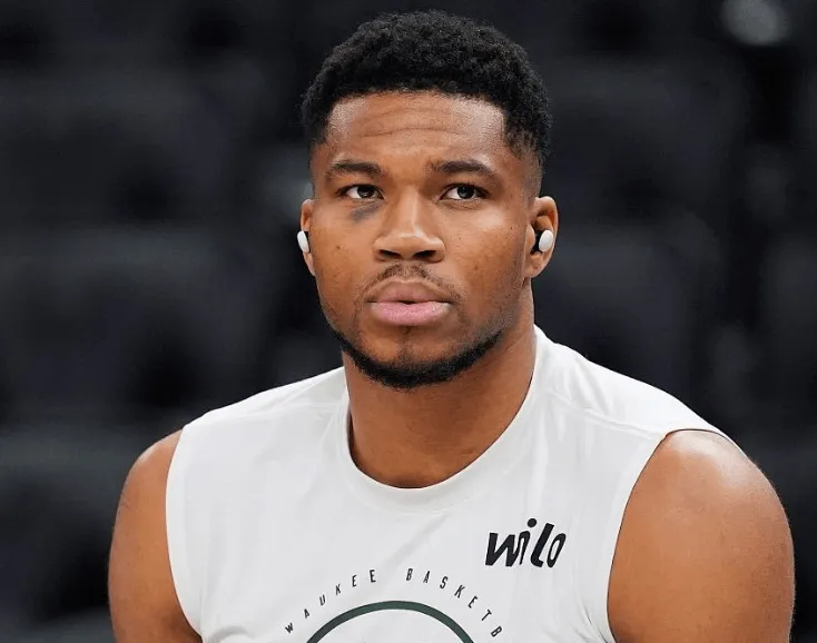 Incredible efficiency! Giannis Antetokounmpo has already scored 267 points in 256 minutes of playing time this season.