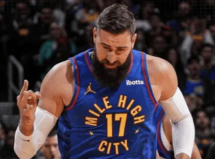 Murray on Valanciunas: He's a true professional and a great teammate.