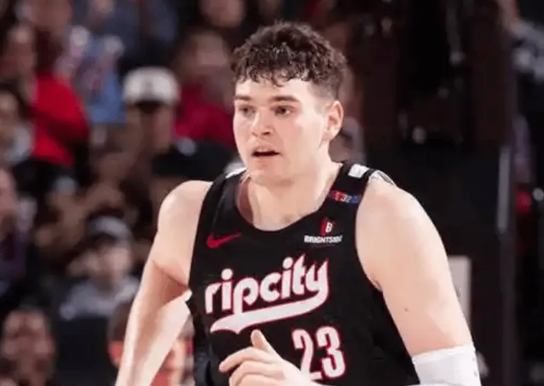 ESPN predicts the Magic have a 64.8% winning percentage.