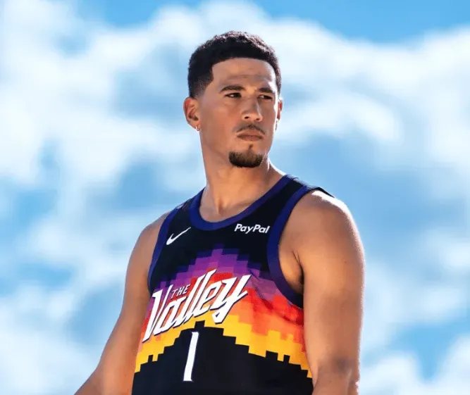 Averaging 29+ points and 7 assists per game! Booker is the offensive core.