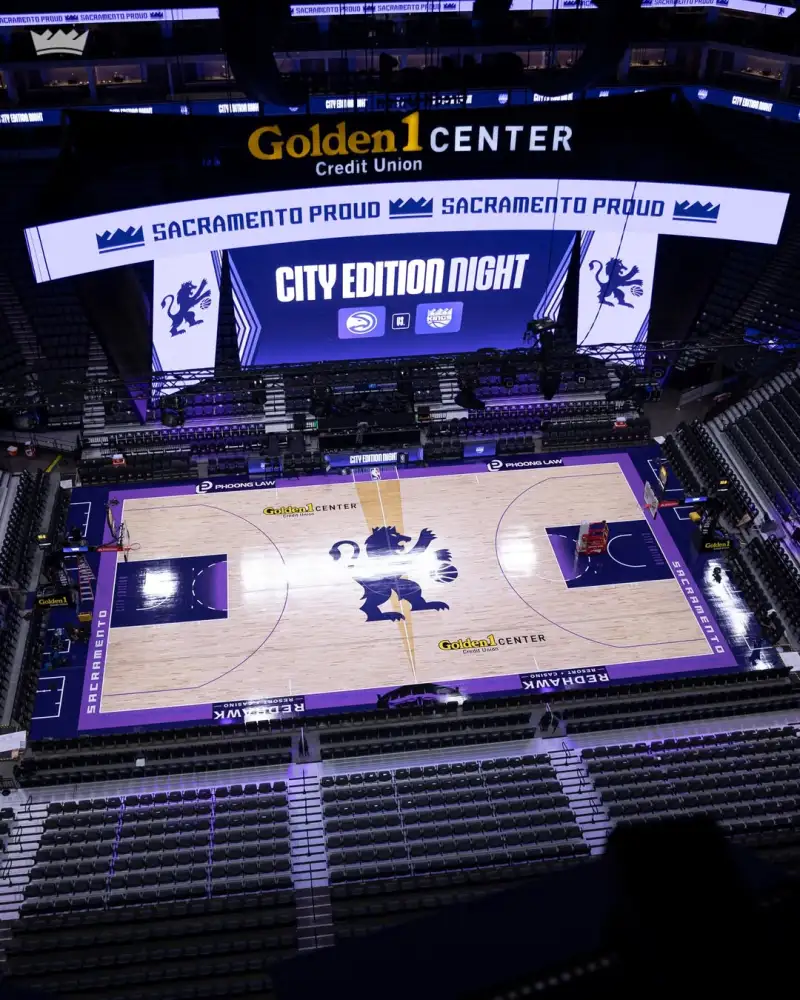 The Royals' logo! The Kings' official account shared photos of their city-themed flooring with fans.