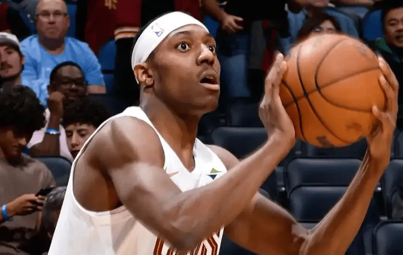 Tomlin came on as a substitute for 22 minutes and scored 18 points.