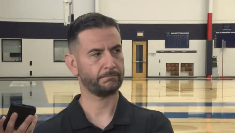 Borrego addressed the fans: I hope to fill the stadium tomorrow. I have faith in these young men.