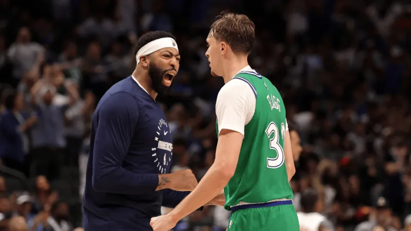 Flagg has played 441 minutes in his Mavericks career, surpassing Anthony Davis's 415 minutes.