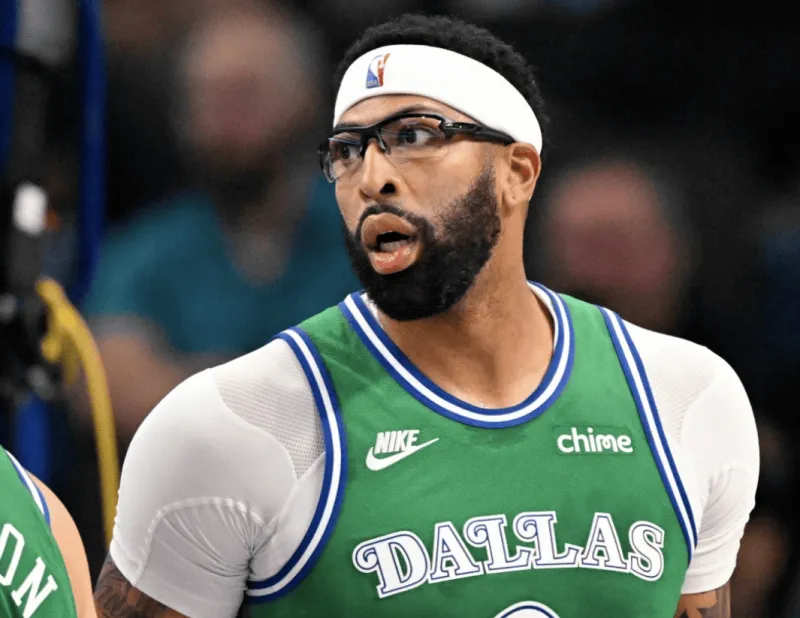 ESPN: Davis was originally scheduled to return on the 9th, but Dumon intervened at the last minute and halted his return.