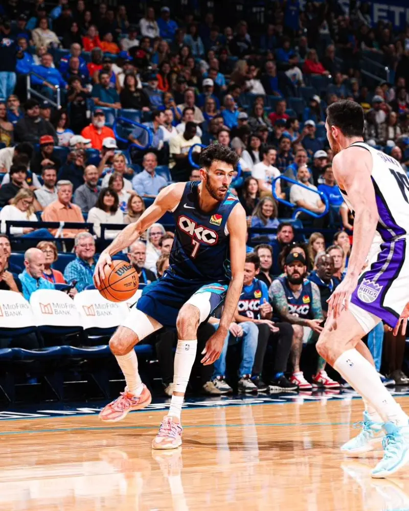 Holmgren posts photos from the game