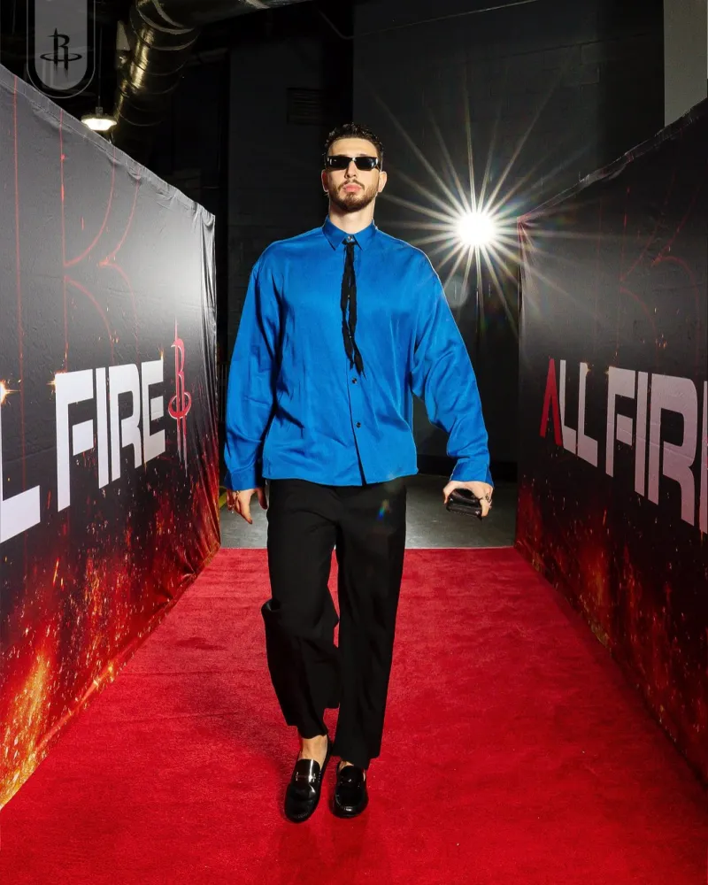 The Rockets players entered the arena for today's game.