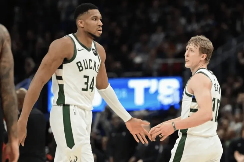The Bucks are 1-4 when Giannis Antetokounmpo is absent this season.