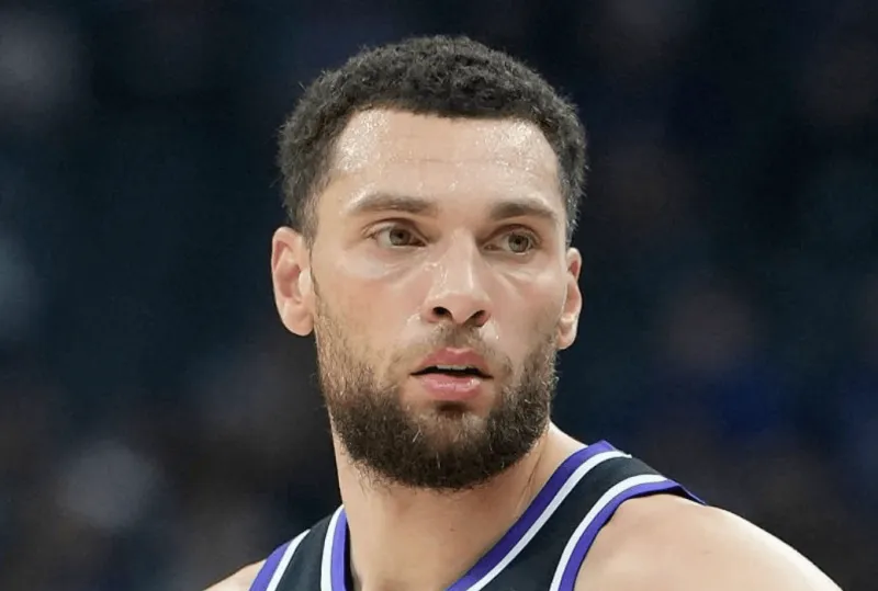 Scotto: The Bucks have conducted a background check on LaVine, but it's still unclear how interested they are.