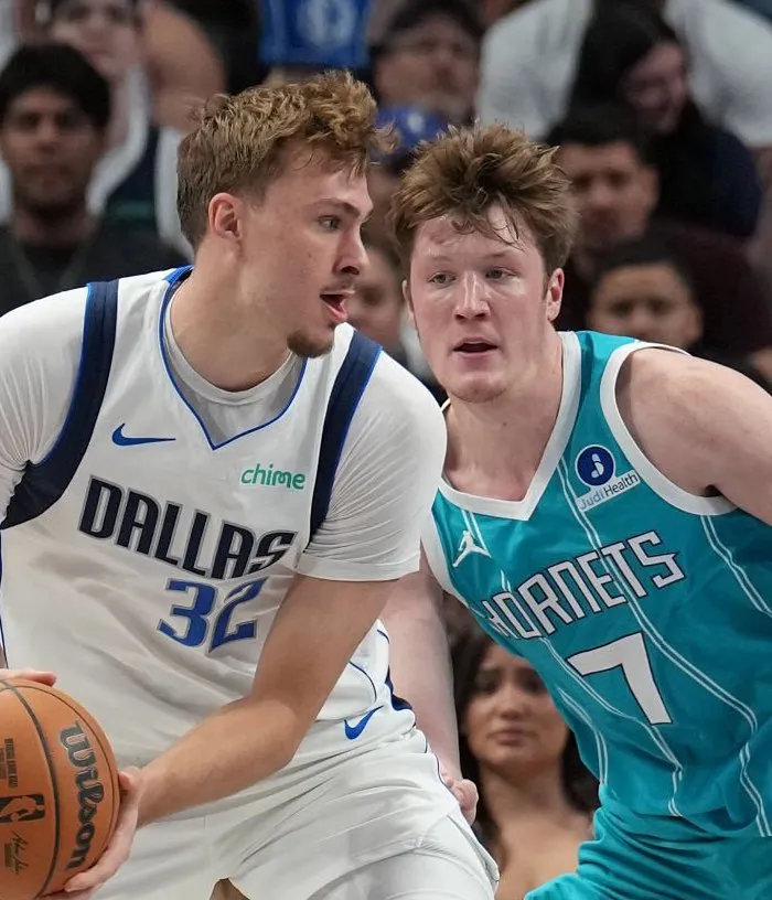 US media: Knipple's Rookie of the Year probability reaches 47%, overtaking Flagg to lead the list.