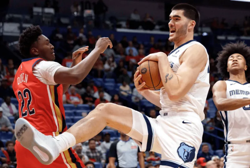 When Zach Edie is on the court, the Grizzlies outscore their opponents by 25.1 points per 100 possessions.