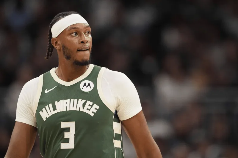Fischer: If Antetokounmpo leaves, the Bucks may rebuild, and players like Turner and Portis could be traded.