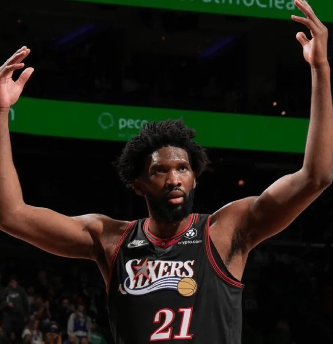 In his last 5 games, Embiid averaged 30.6 points, 8.8 rebounds, 3.4 assists, and 1.4 blocks, with a field goal percentage of 48%.